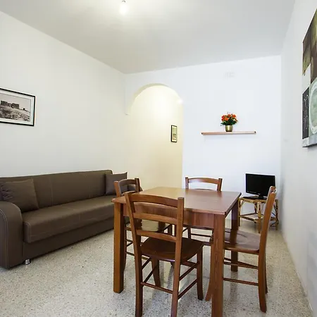 Dolphin Court Marsalforn