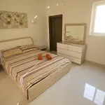 Dolphin Court * Marsalforn