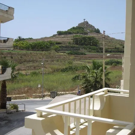 Apartment Dolphin Court