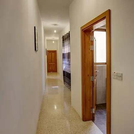 Dolphin Court Apartment Marsalforn