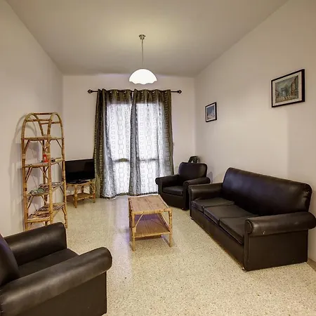דירה Dolphin Court