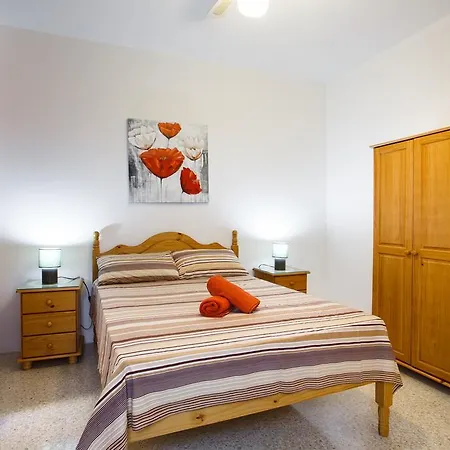 Διαμέρισμα Dolphin Court *