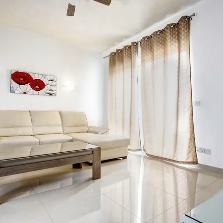 Dolphin Court * Marsalforn