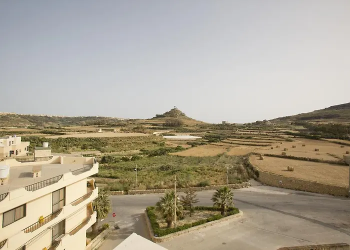 Dolphin Court Marsalforn