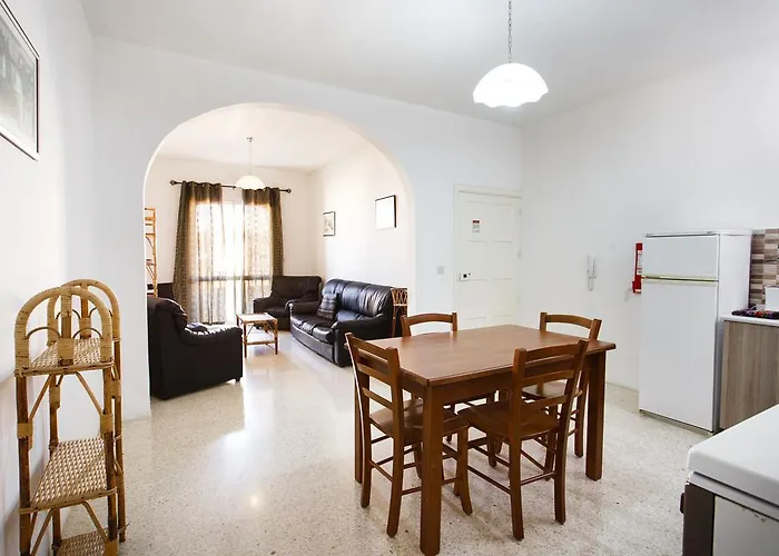 Dolphin Court * Marsalforn