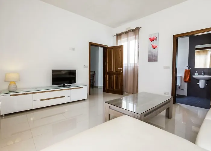 Διαμέρισμα Dolphin Court Marsalforn